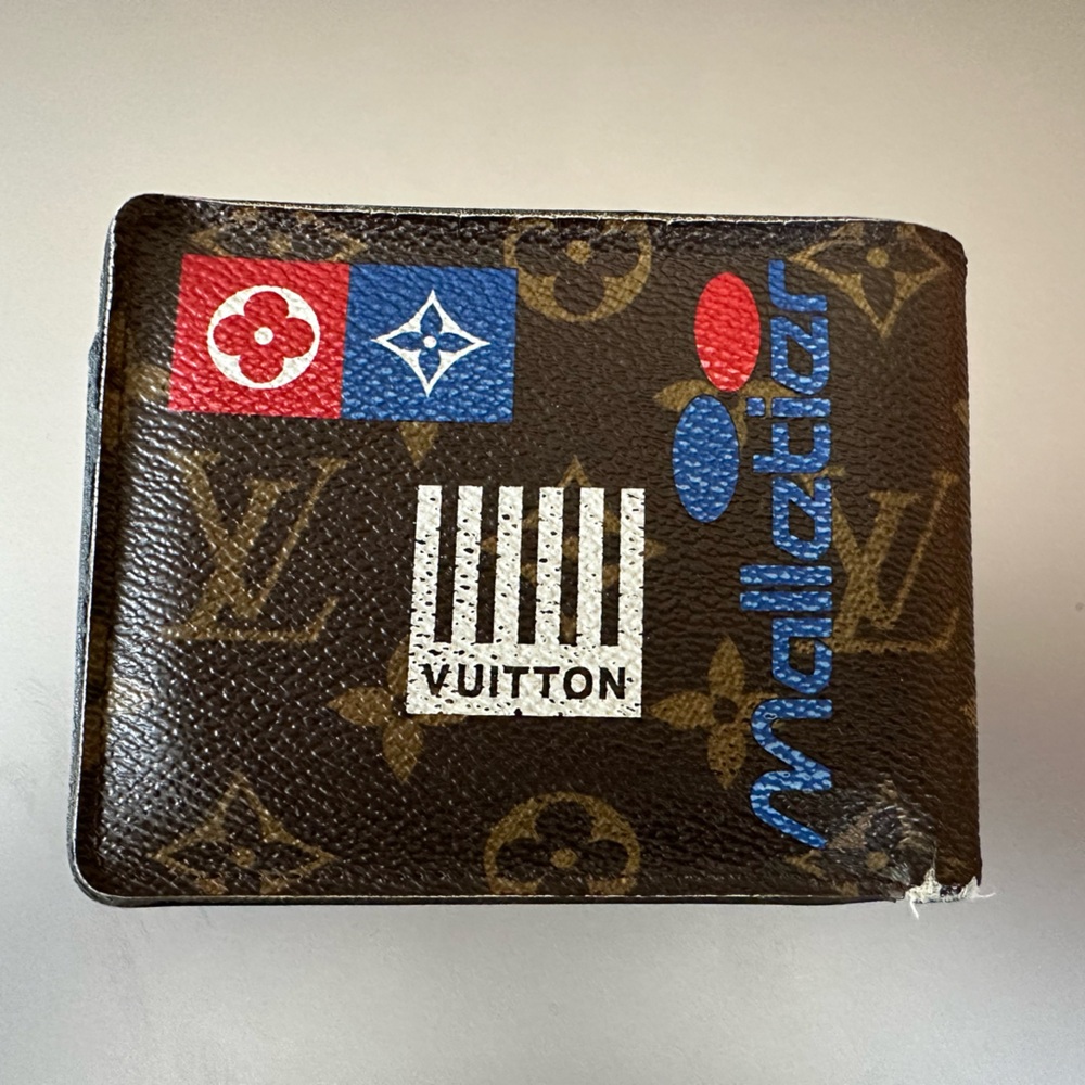 Louis Vuitton Multiple Logo Story Wallet - Picture 2 of 8